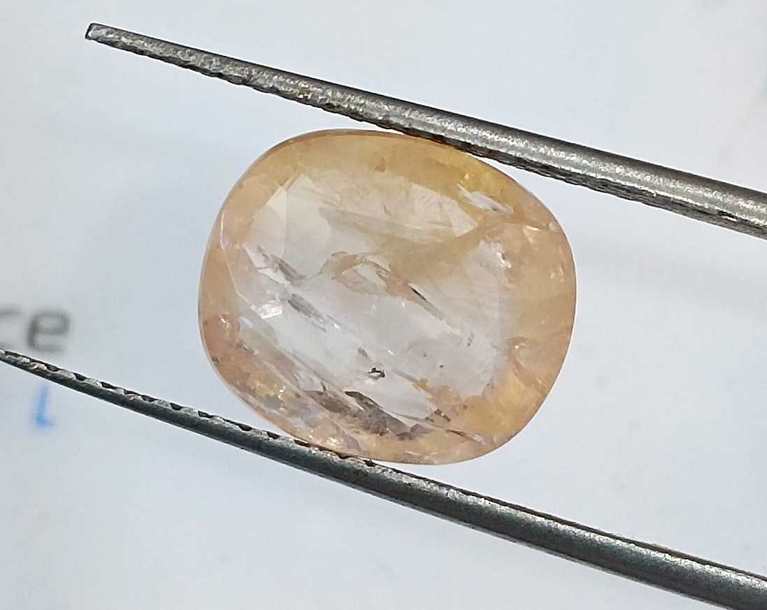 4.63ct AGRL certified padparadscha sapphire oval cut loose gemstone.