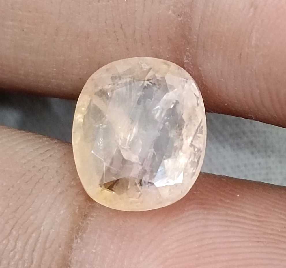 4.63ct AGRL certified padparadscha sapphire oval cut loose gemstone.