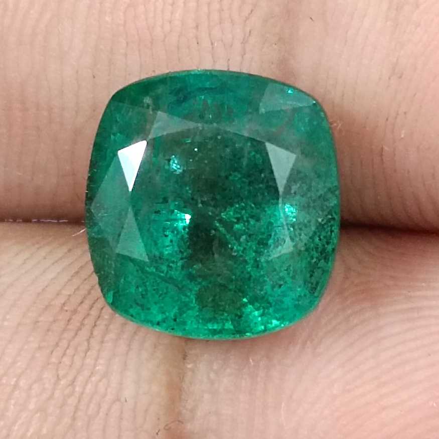 5.50ct Deep green cushion cut natural Zambian emerald./