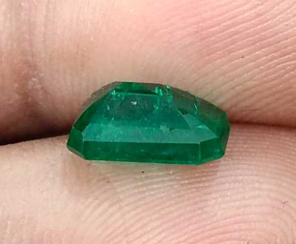 2.50ct High quality deep vivid green octagon cut Zambian emerald 
