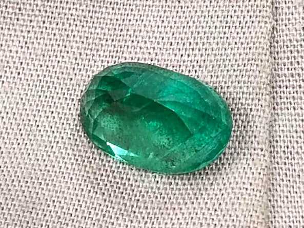 5.67ct Deep green oval cut Zambian emerald 