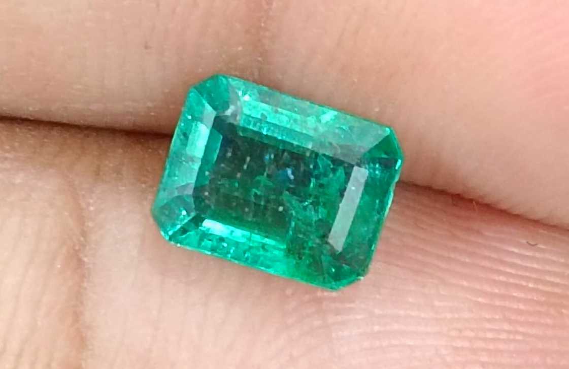 1.27ct Quality deep green octagon cut Zambian emerald stone 