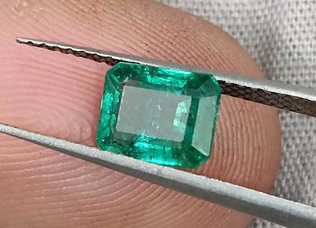 1.27ct Quality deep green octagon cut Zambian emerald stone 