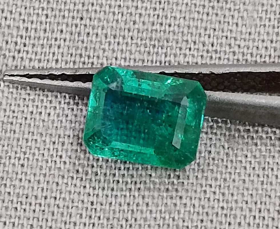 1.27ct Quality deep green octagon cut Zambian emerald stone 