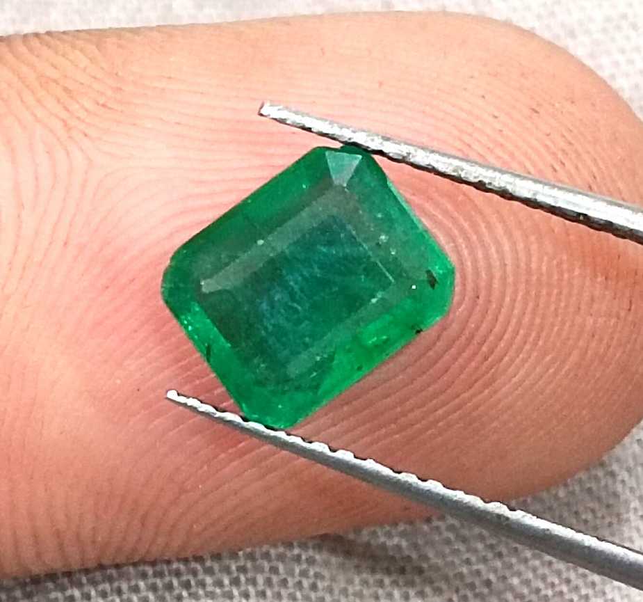 1.60ct Zambian emerald octagon cut loose stone 