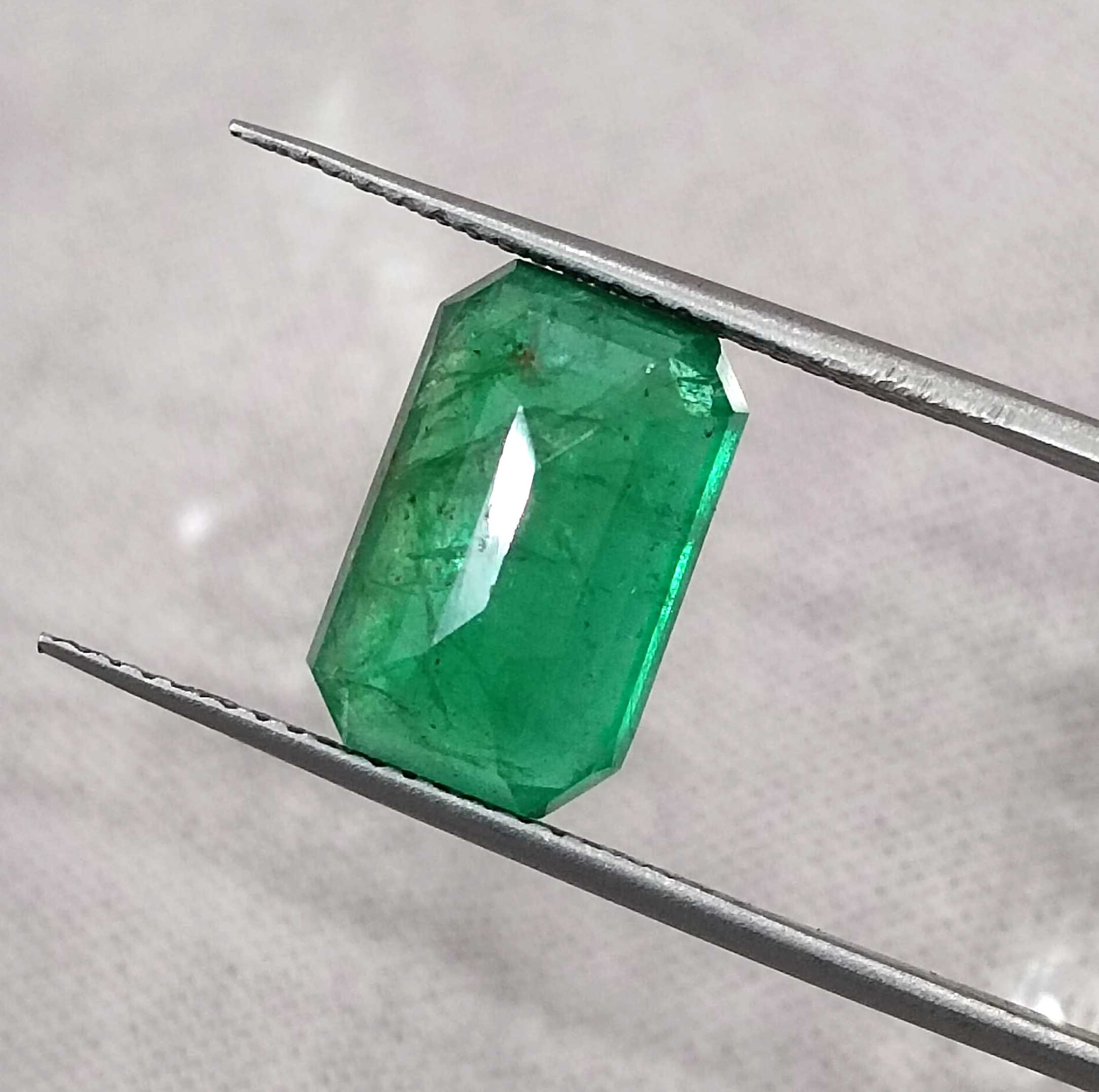 4.31ct GSI USA certified Swat emerald deep green gemstone