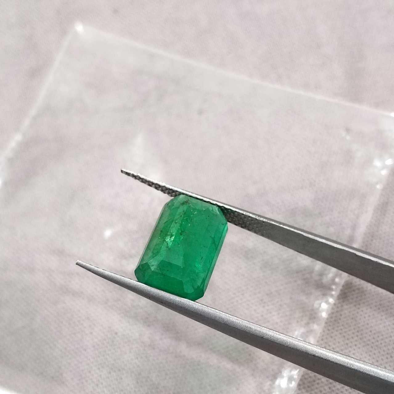 4.31ct GSI USA certified Swat emerald deep green gemstone