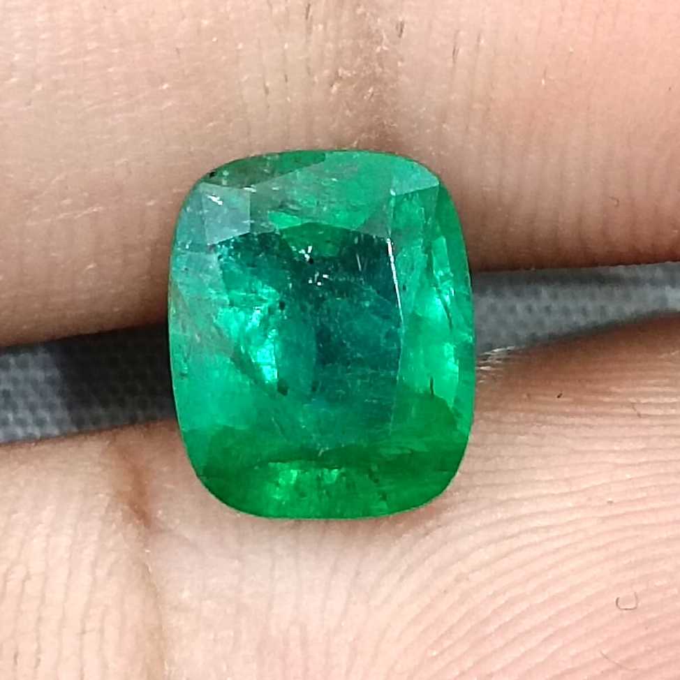 2.62ct Certified deep vibrant green Zambian emerald cushion cut stone /