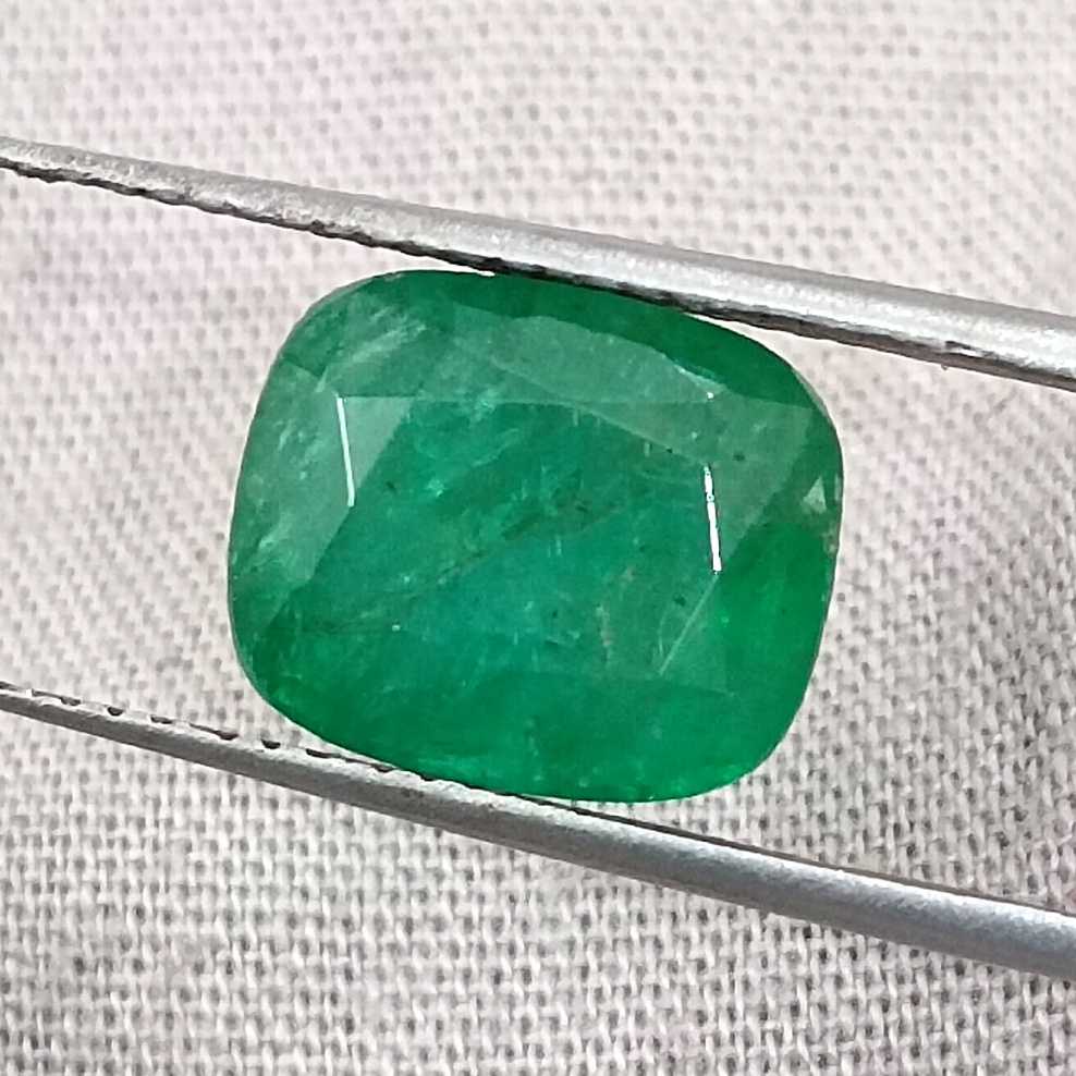 4.12ct GSI certified medium deep green Zambian emerald cushion cut loose stone /