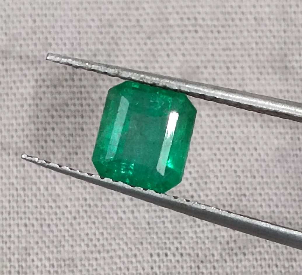 1.35ct Zambian emerald certified octagon cut loose gemstone 