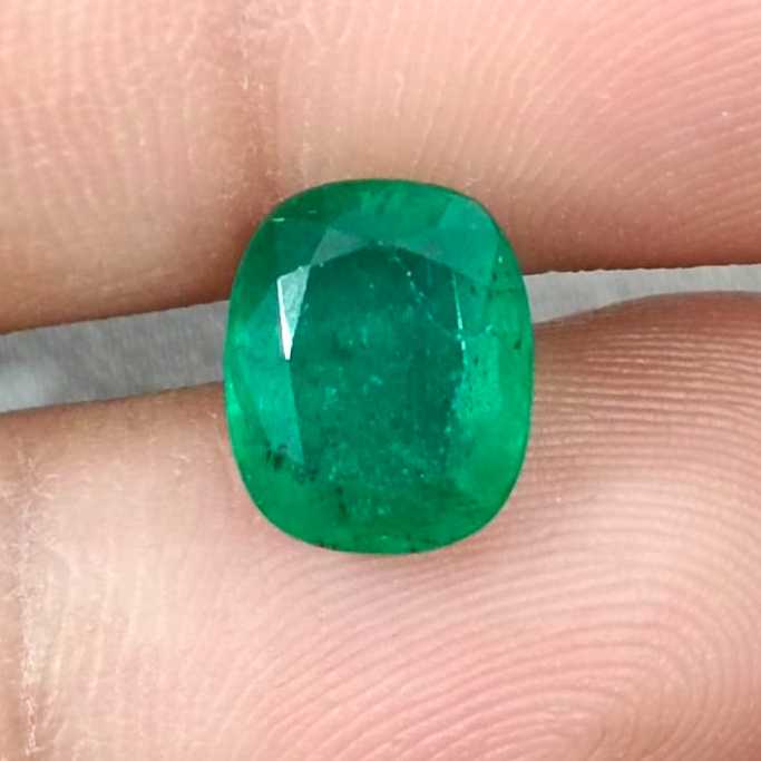 3.64ct Certified Zambian emerald natural cushion cut loose stone/