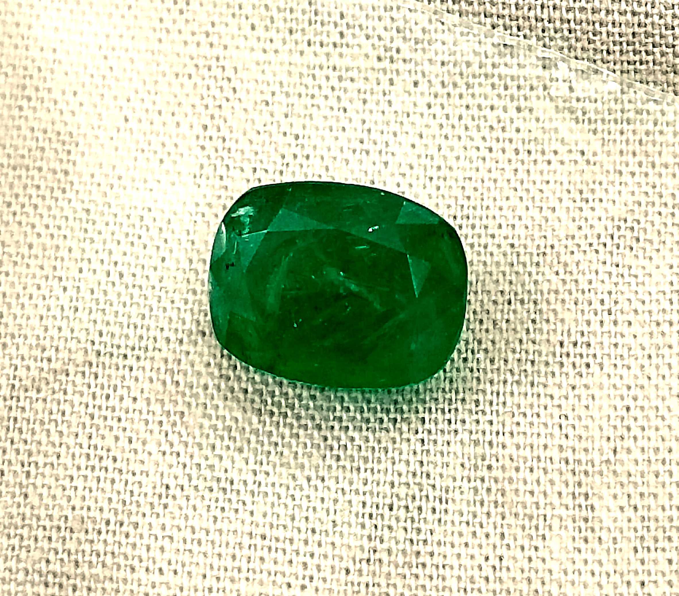 4.42ct Dark pure green GSI certified cushion cut Zambian emerald 