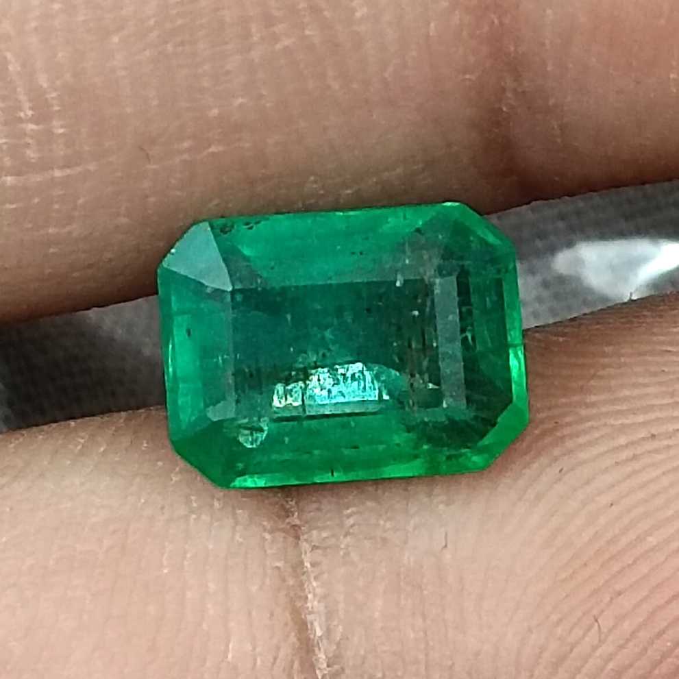 2.47ct GSI certified Zambian emerald medium deep pure green gemstone/