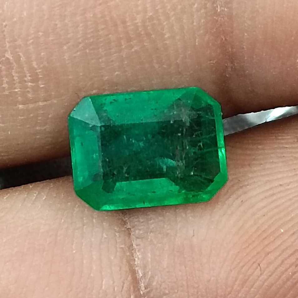 2.47ct GSI certified Zambian emerald medium deep pure green gemstone