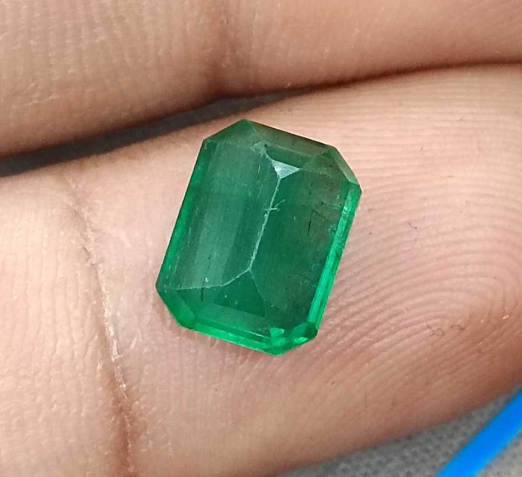 2.84ct GSI certified deep green octagon cut Zambian emerald 