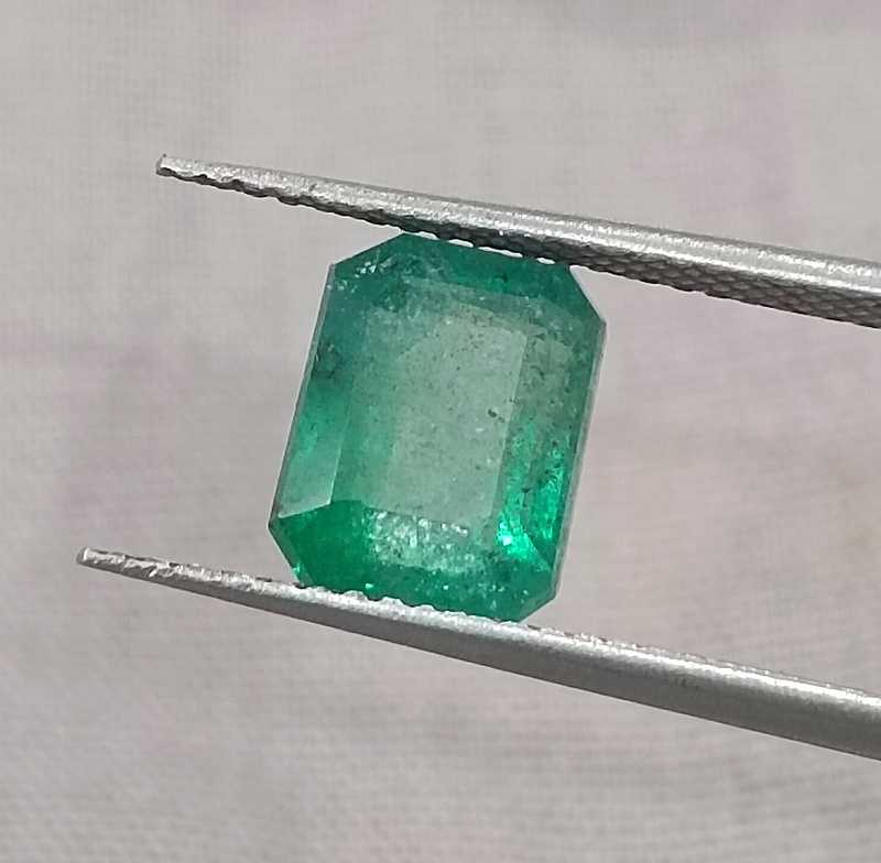 2.59ct GSI certified medium green Zambian emerald octagon cut gemstone 