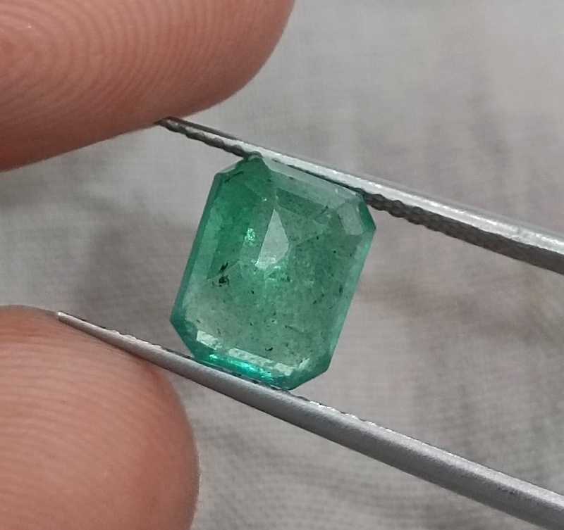 2.59ct GSI certified medium green Zambian emerald octagon cut gemstone 