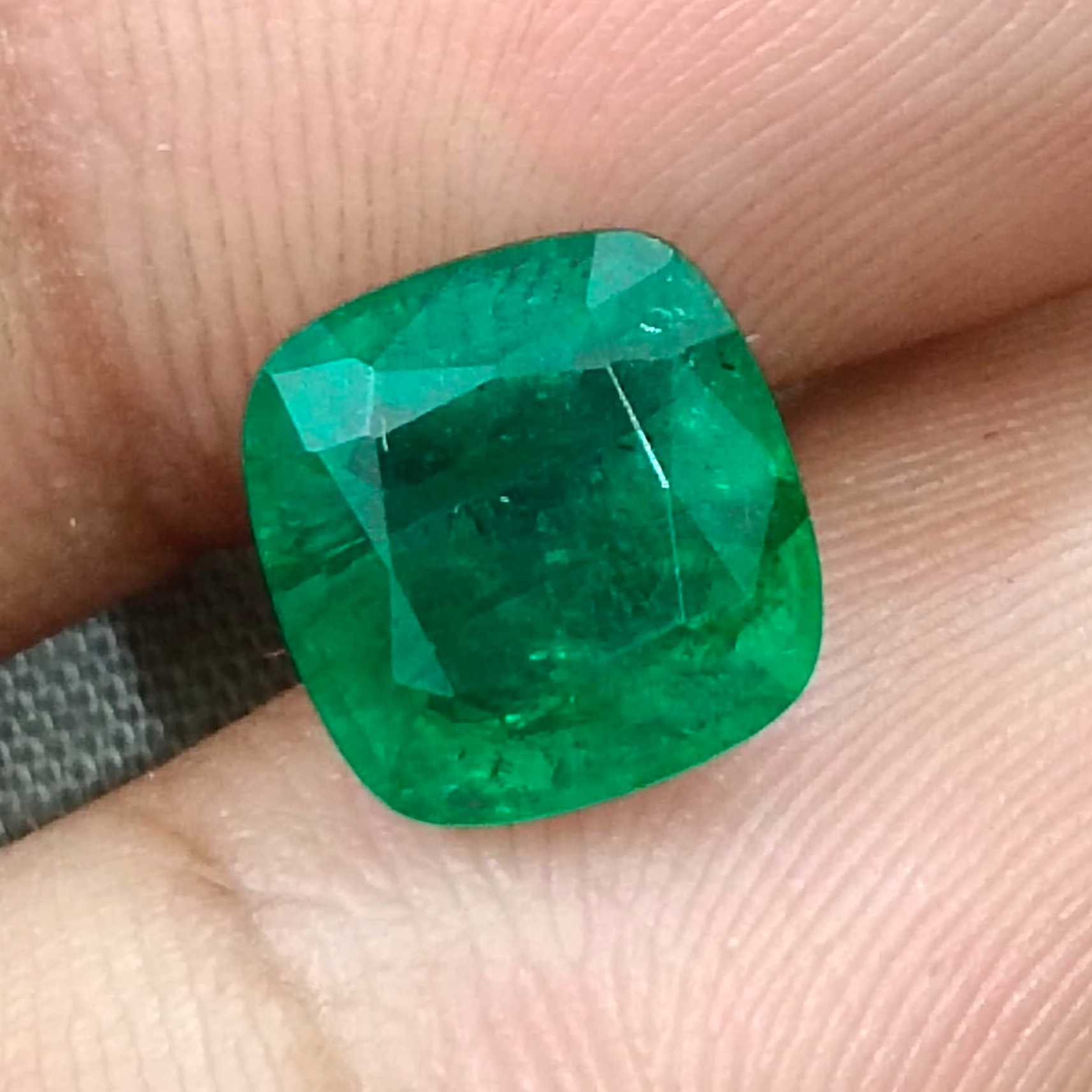 3.46ct Vivid deep green cushion cut natural certified Zambian Emerald /