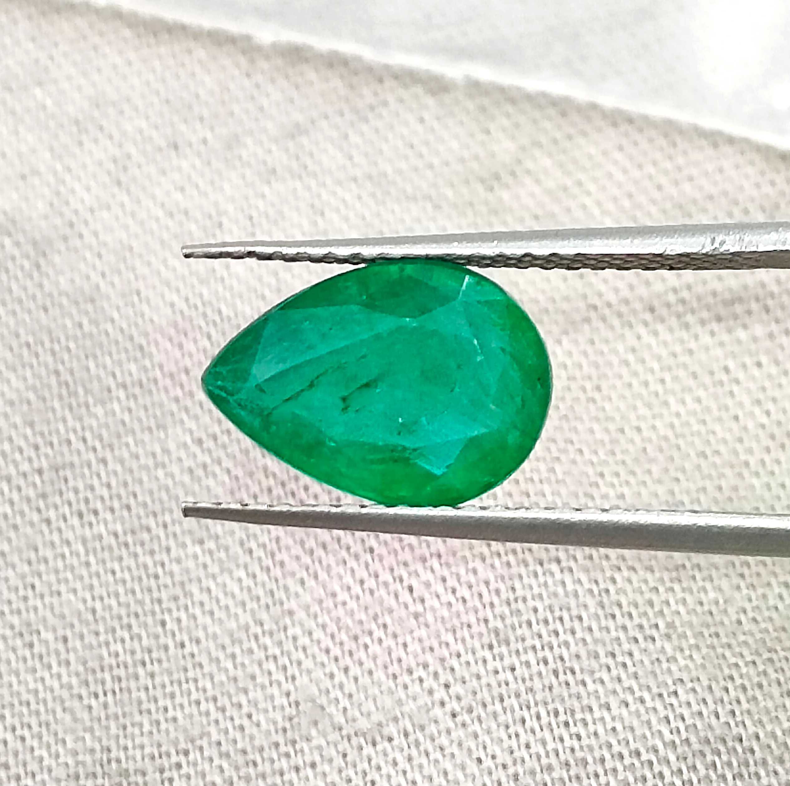 2.25ct Deep velvet green pear cut certified natural Zambian emerald stone 
