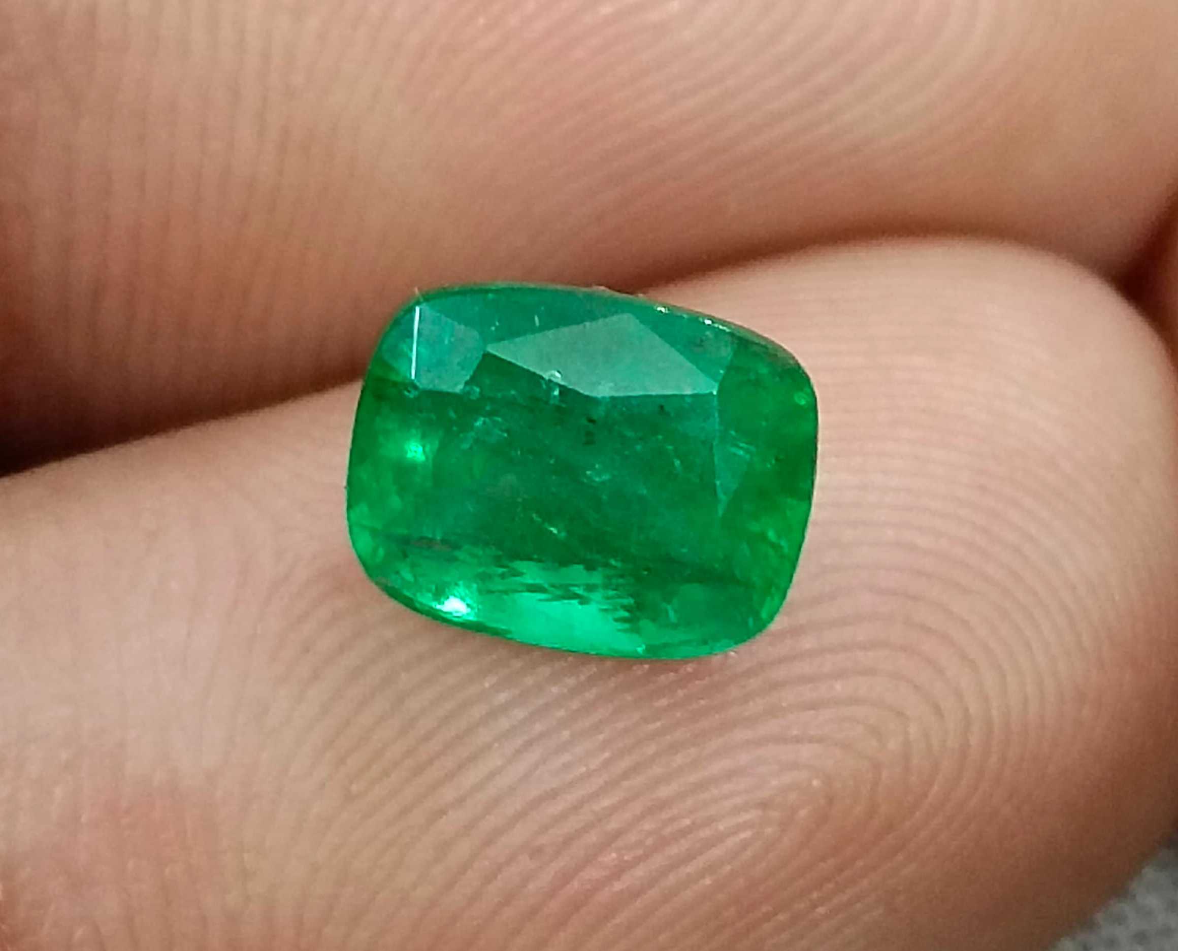 2.07ct Vivid medium deep Panjshir emerald cushion cut certified natural gemstone 