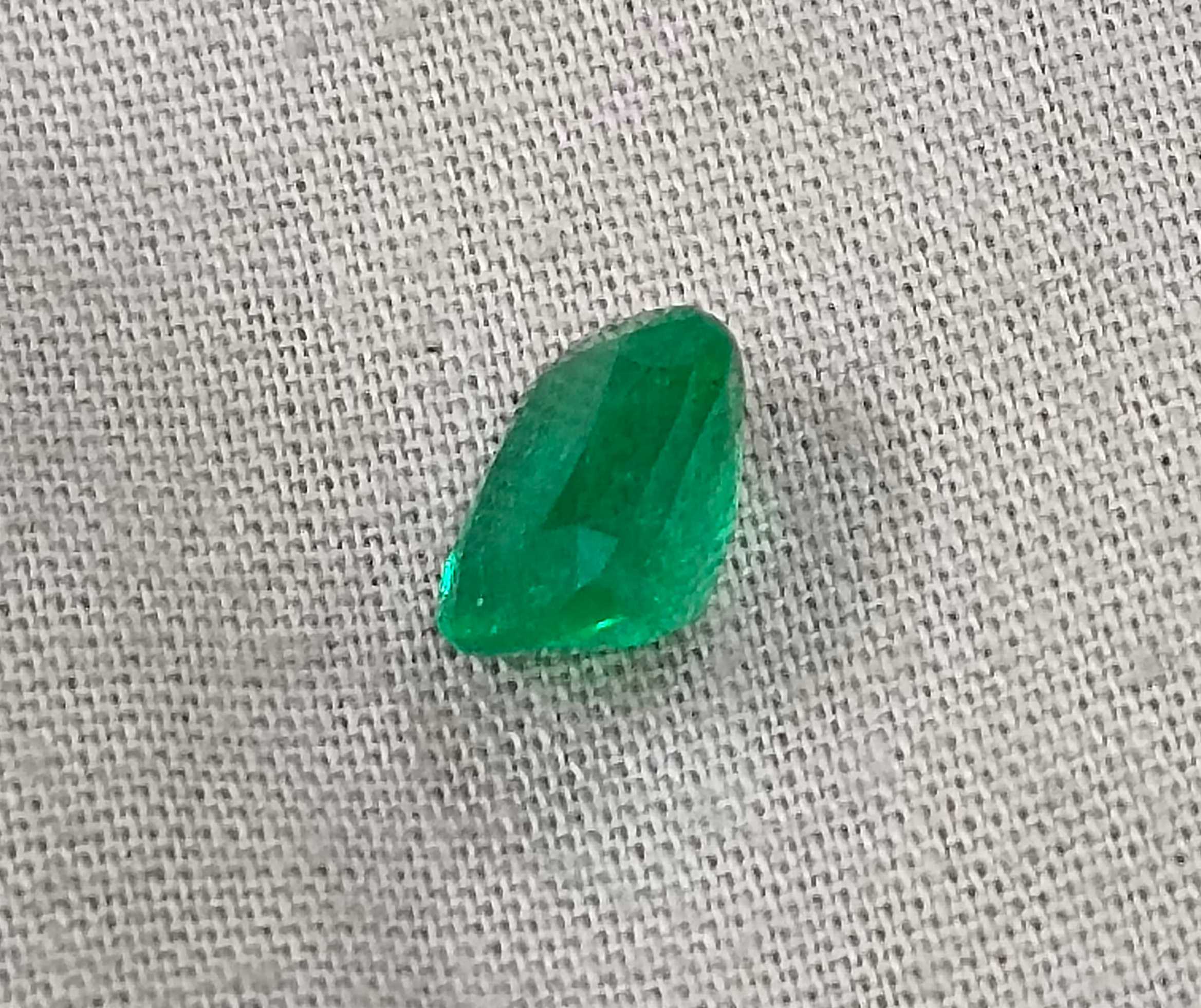 2.07ct Vivid medium deep Panjshir emerald cushion cut certified natural gemstone 
