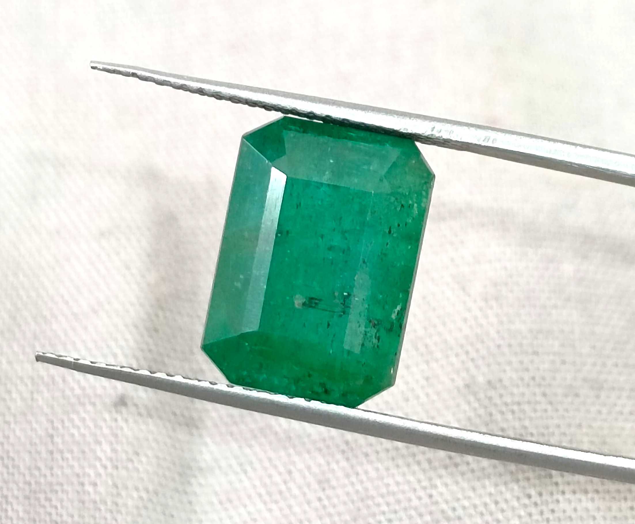 7.75ct GSI certified dark green Zambian emerald octagon cut natural stone