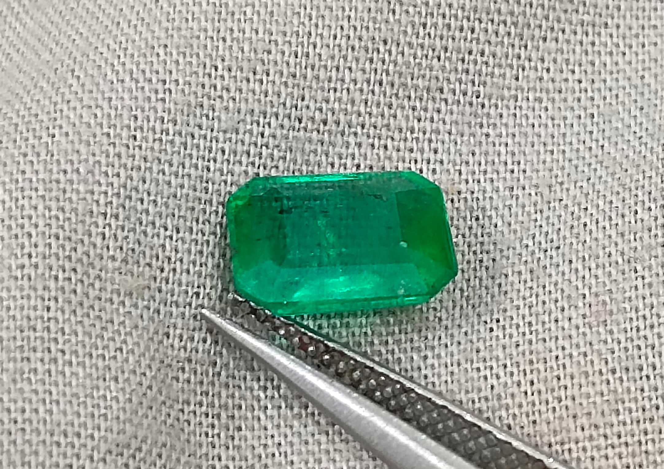2.40ct GSI certified alpine green natural Zambian emerald stone 