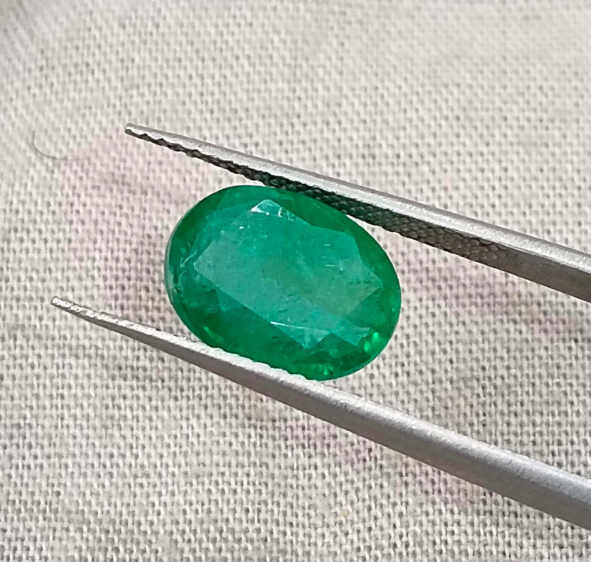 3.05ct Medium deep green Certified Natural Zambian emerald stone 
