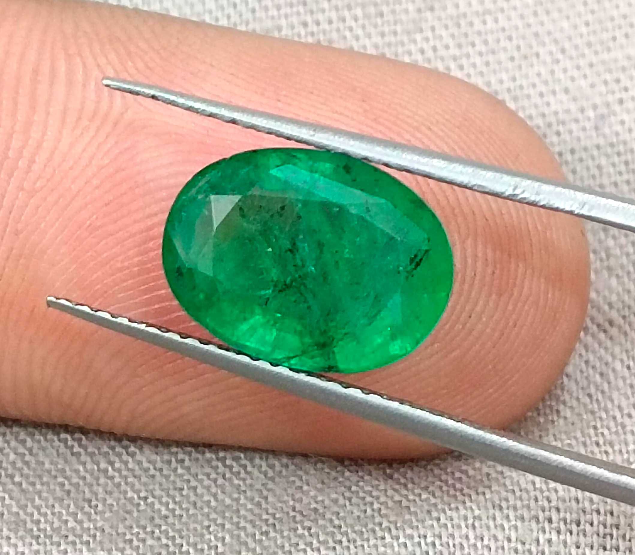 3.02ct GSI USA certified alpine green natural oval cut Zambian emerald 