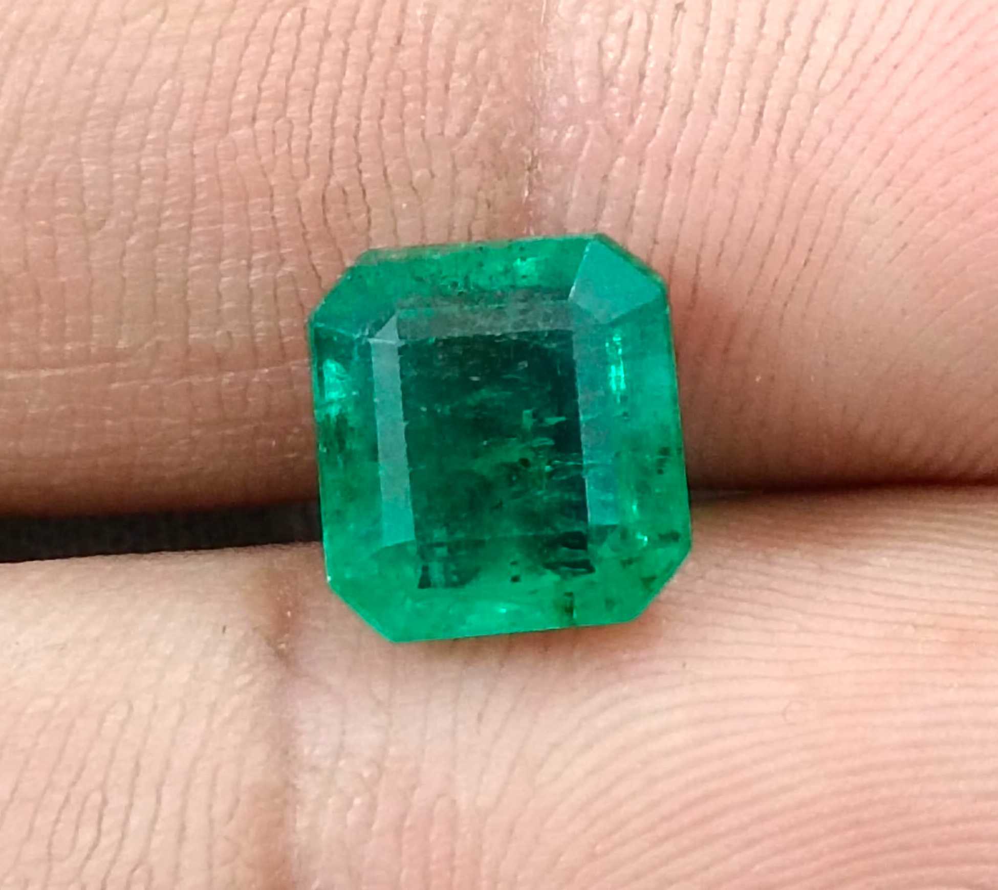 3.13ct Medium green octagon cut Zambian emerald natural certified gem