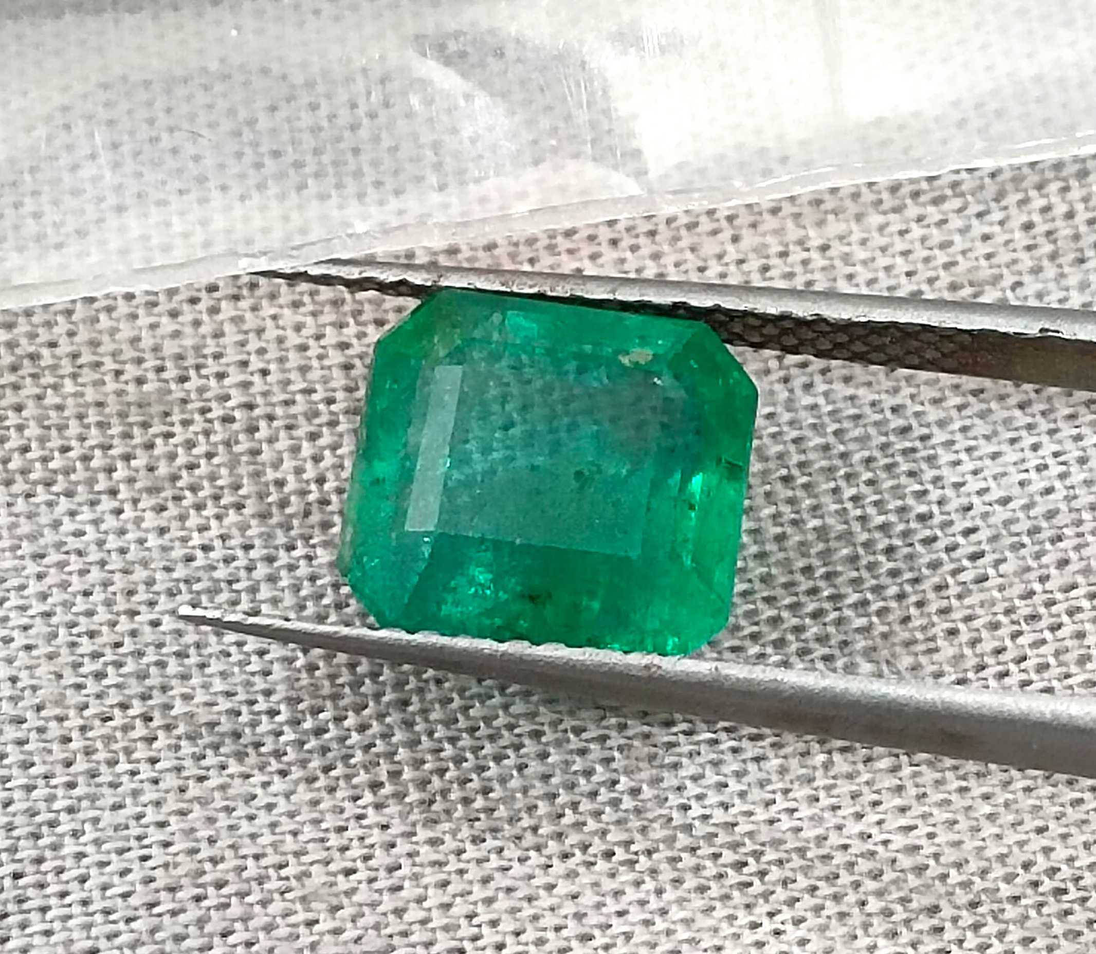 3.13ct Medium green octagon cut Zambian emerald natural certified gem