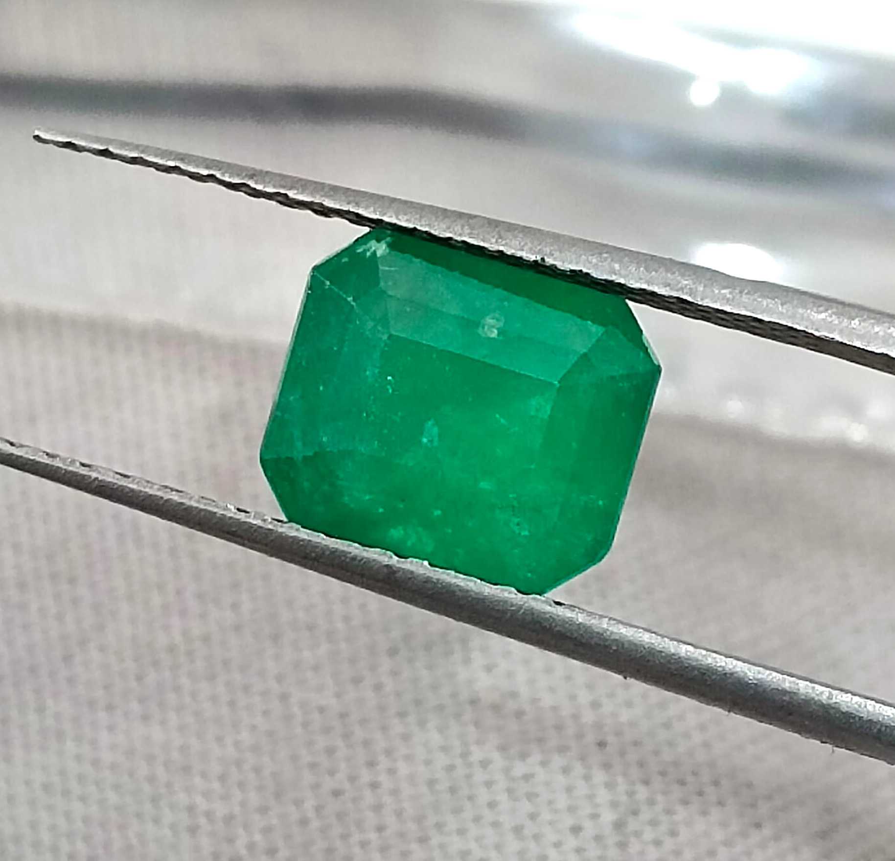 1.85ct GSI certified Swat emerald velvet green octagon cut gemstone 
