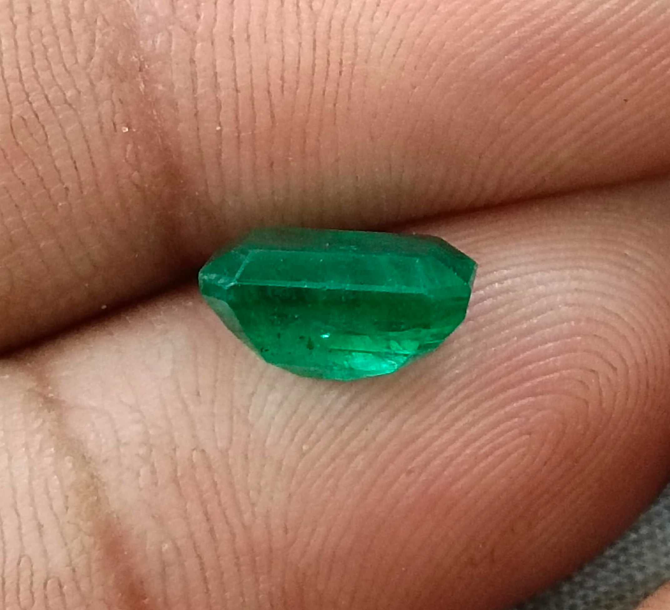 2.23ct GSI certified medium deep green octagon cut Zambian emerald 