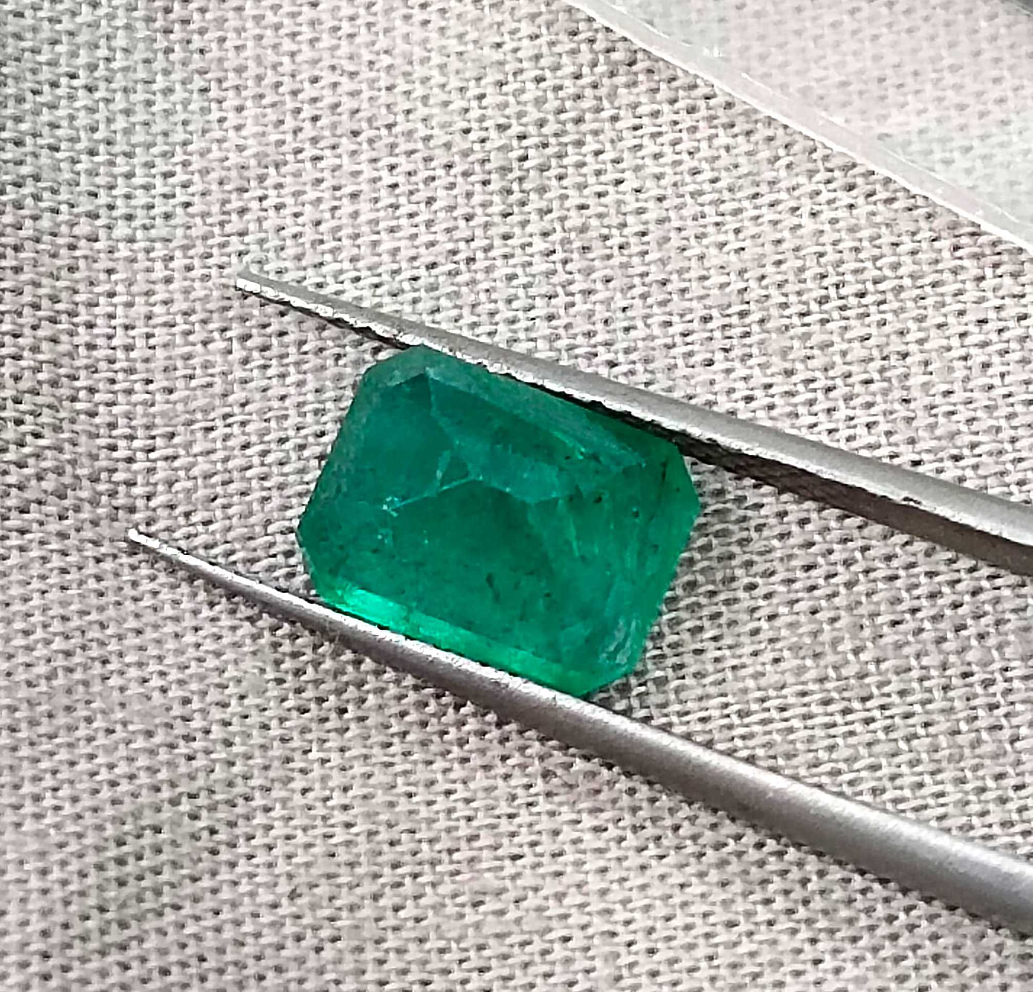 2.23ct GSI certified medium deep green octagon cut Zambian emerald 