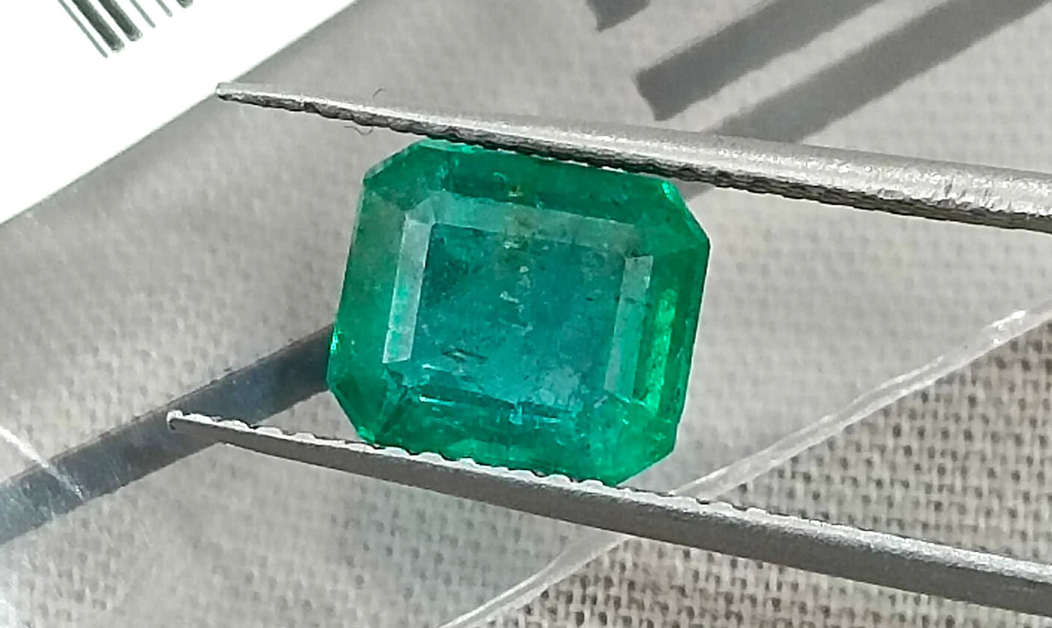 2.08ct Certified deep green natural octagon cut Zambian emerald stone 