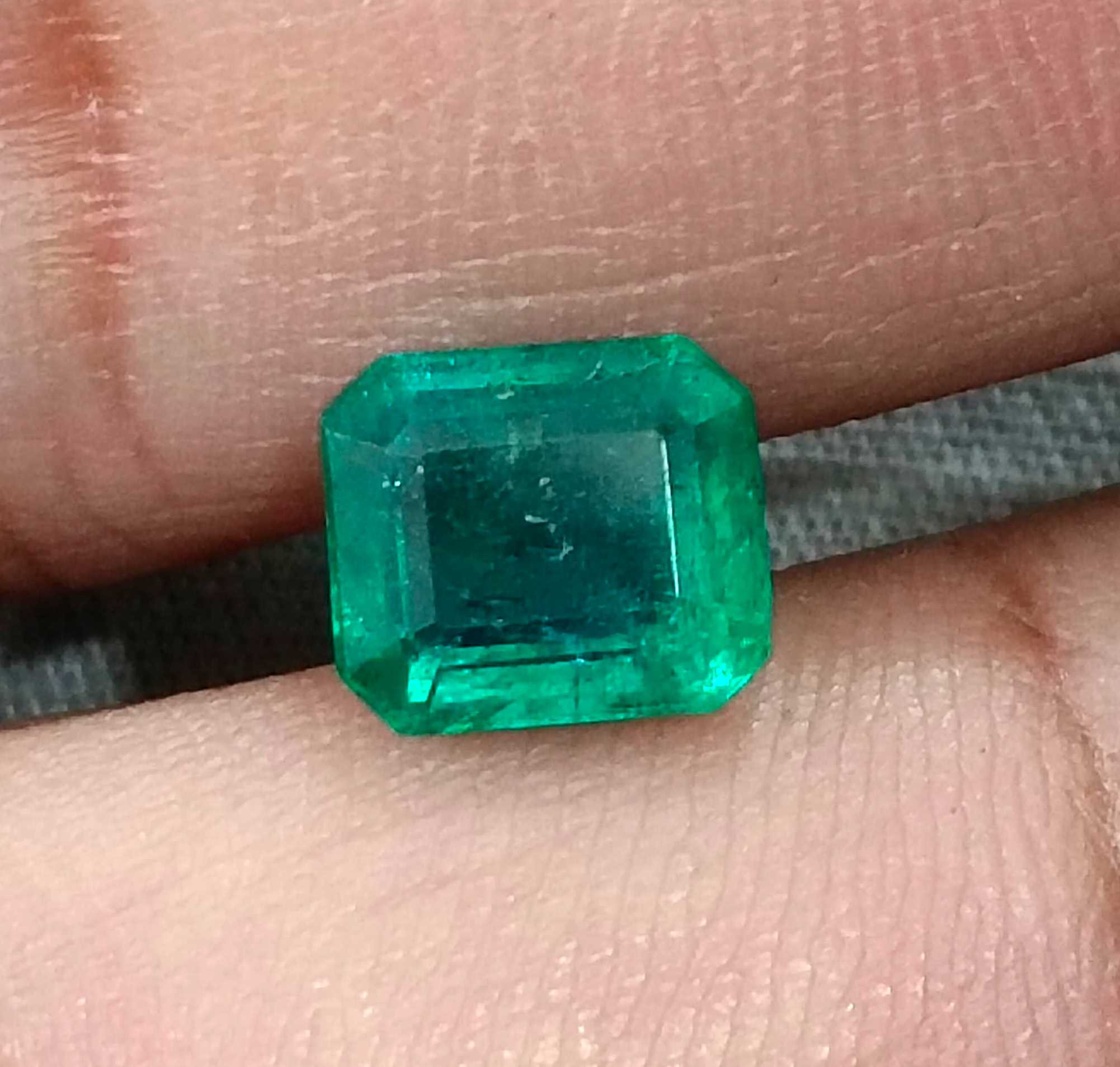 2.08ct Certified deep green natural octagon cut Zambian emerald stone 