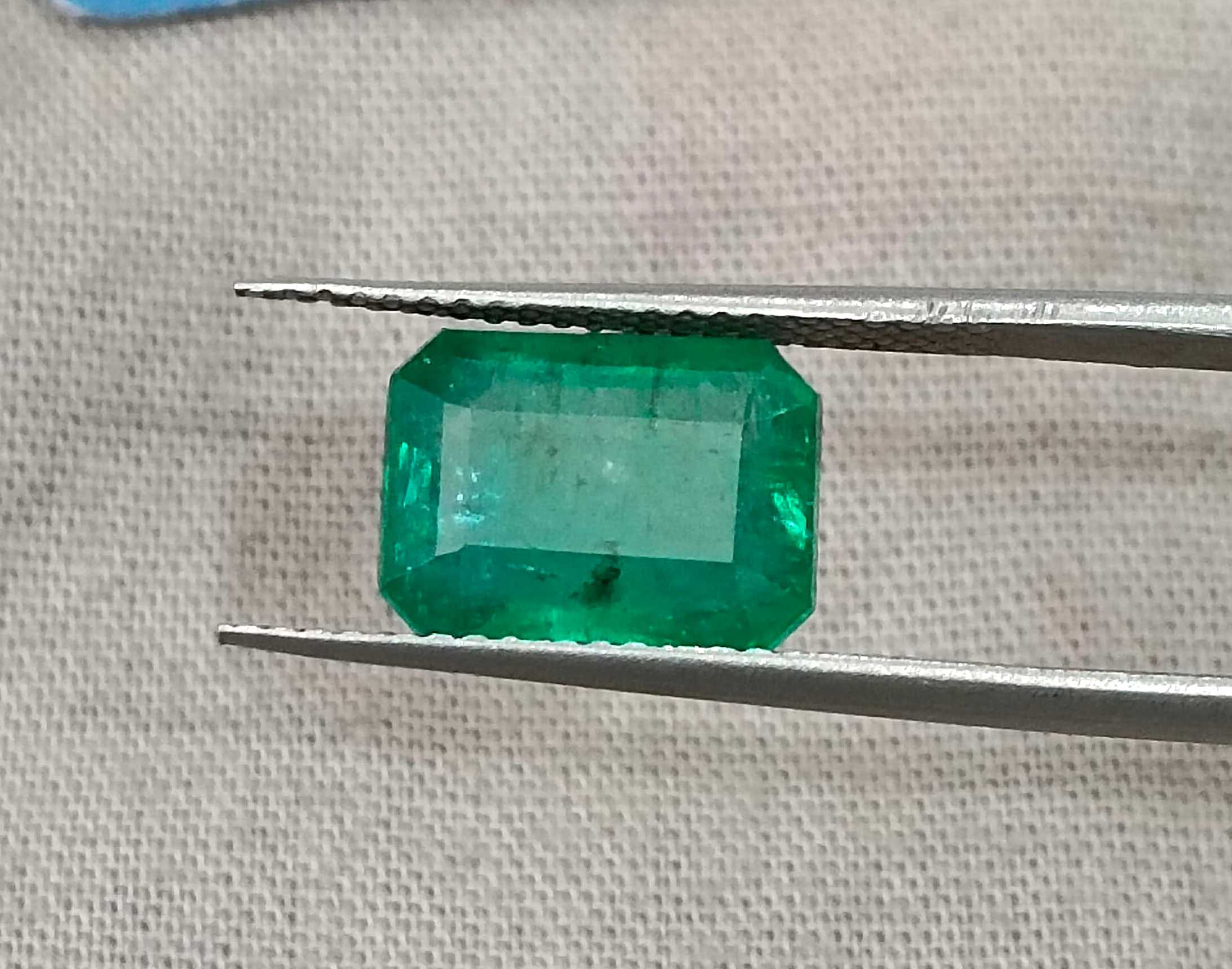 3.15ct Certified deep green octagon cut Zambian emerald stone 