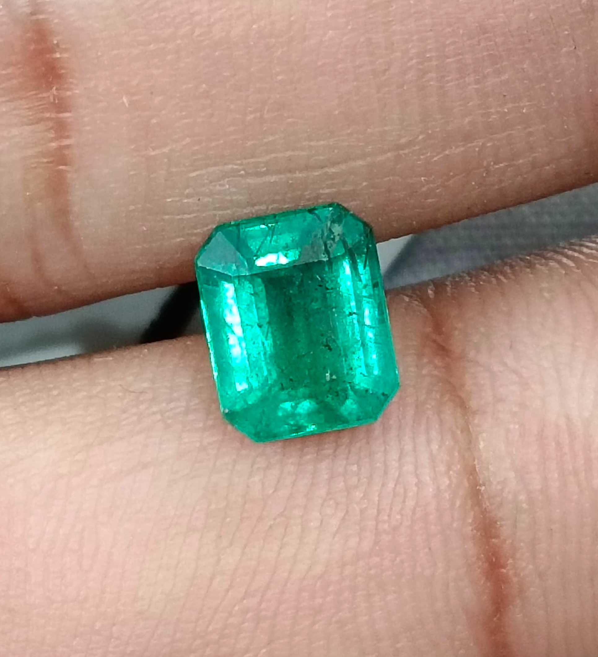 2.15ct GSI USA certified medium green octagon cut Zambian emerald stone 