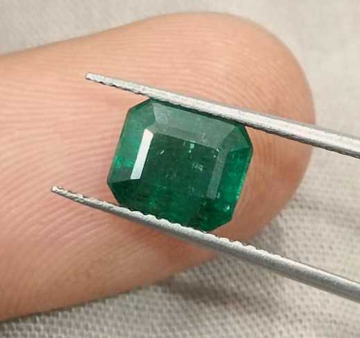 2.22ct Certified dark green octagon cut natural Zambian emerald stone 