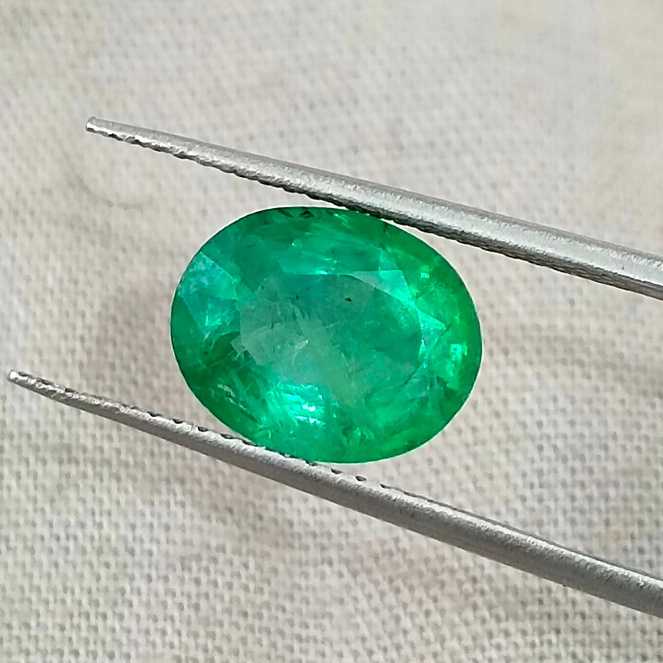 2.40ct Neon green oval cut natural certified Zambian emerald /