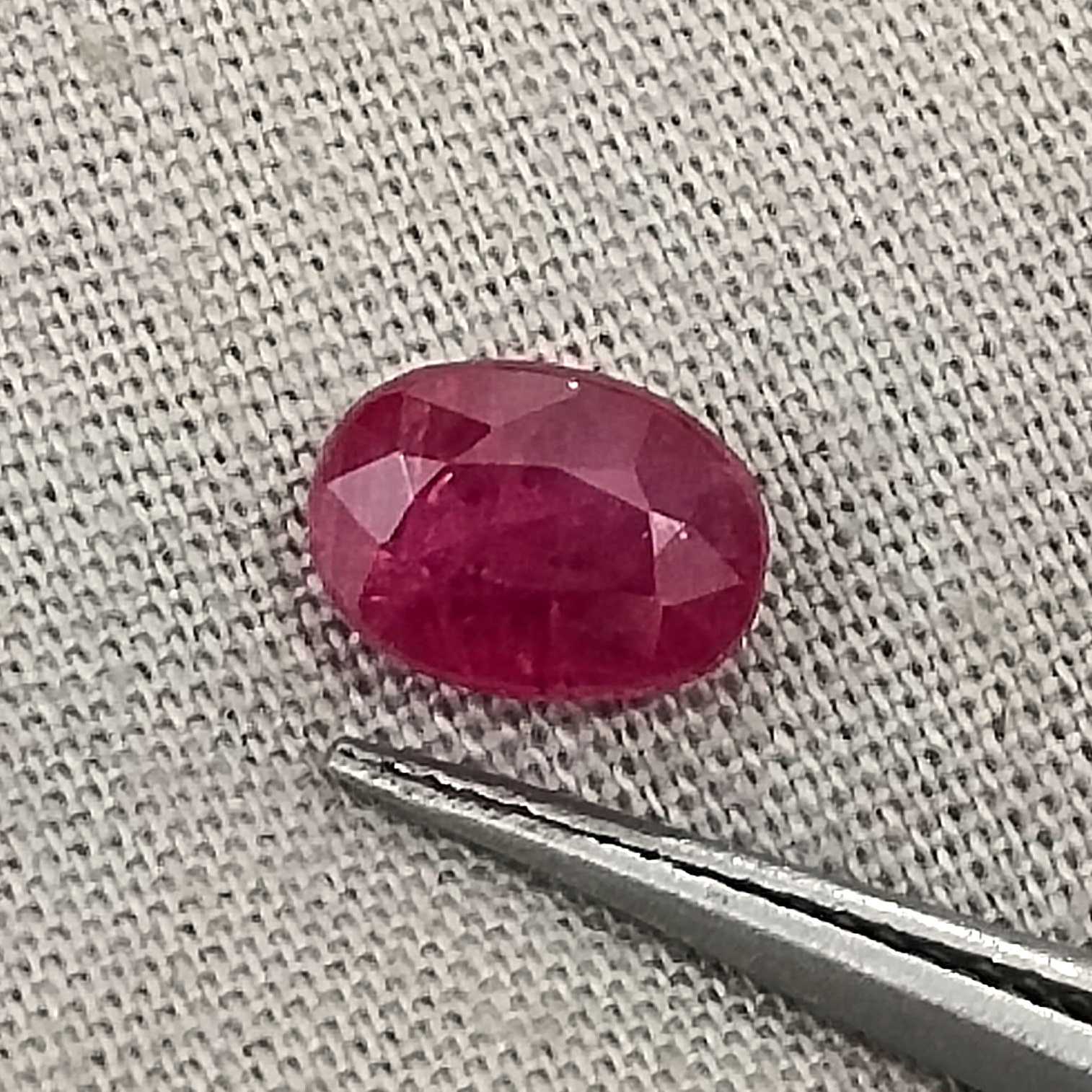 1.53ct Mozambique ruby unheated pure red oval cut gemstone  GSI certified /