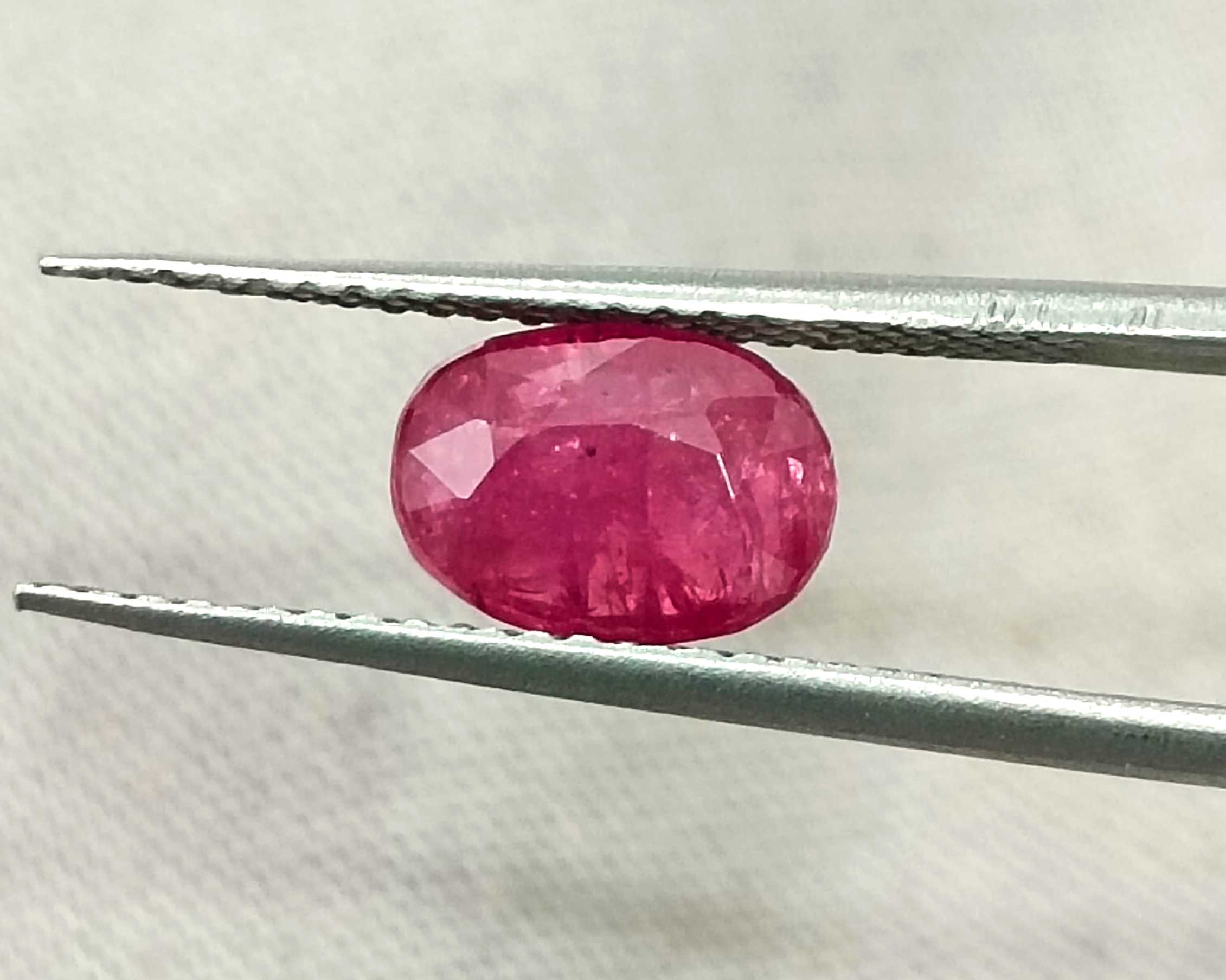 1.53ct Mozambique ruby unheated pure red oval cut gemstone  GSI certified 