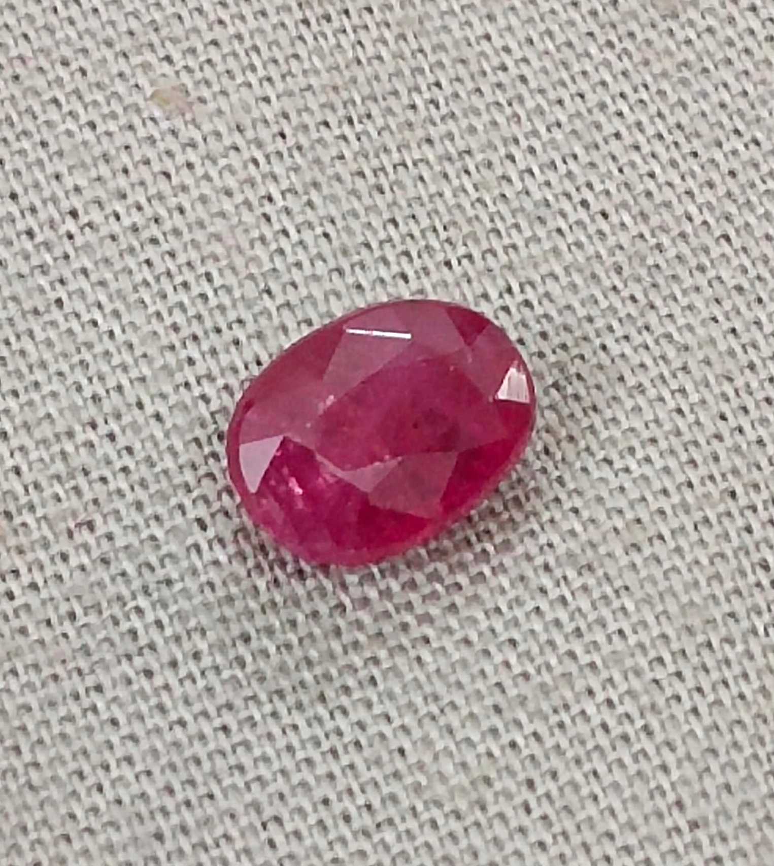 1.53ct Mozambique ruby unheated pure red oval cut gemstone  GSI certified 