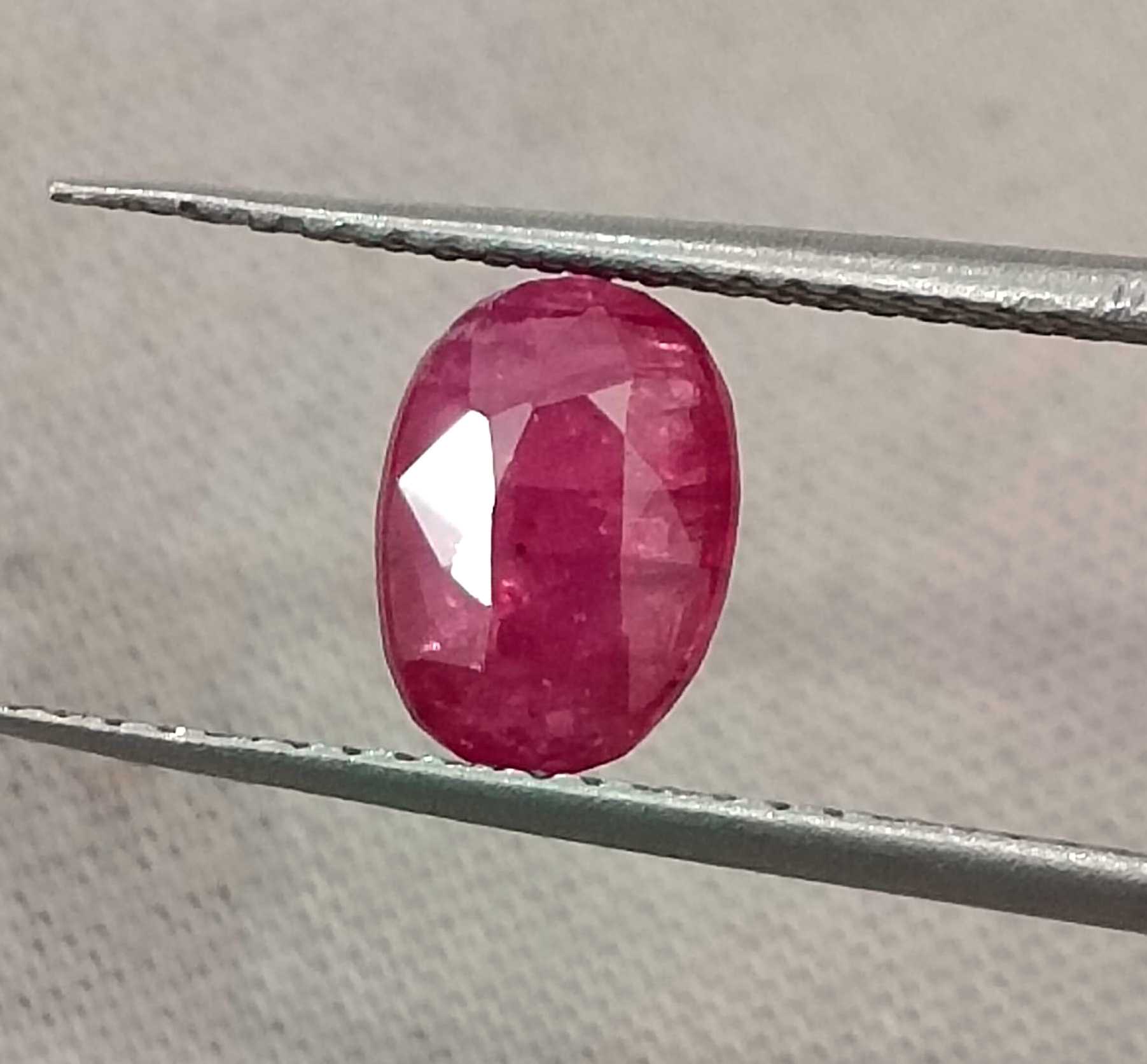 1.53ct Mozambique ruby unheated pure red oval cut gemstone  GSI certified 
