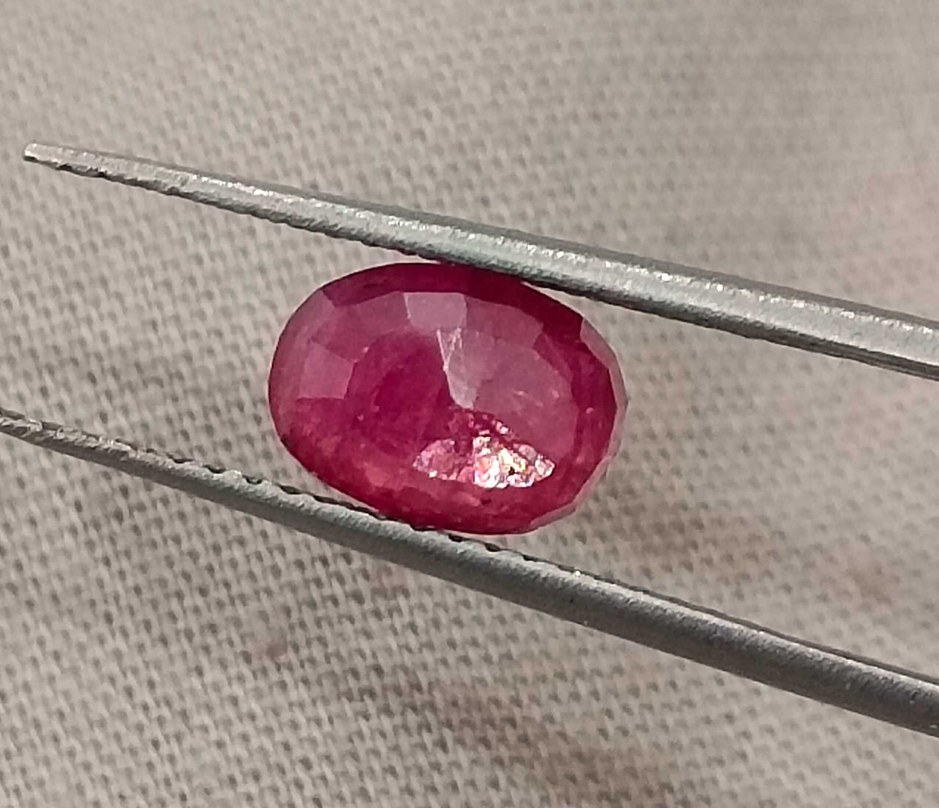 1.53ct Mozambique ruby unheated pure red oval cut gemstone  GSI certified 