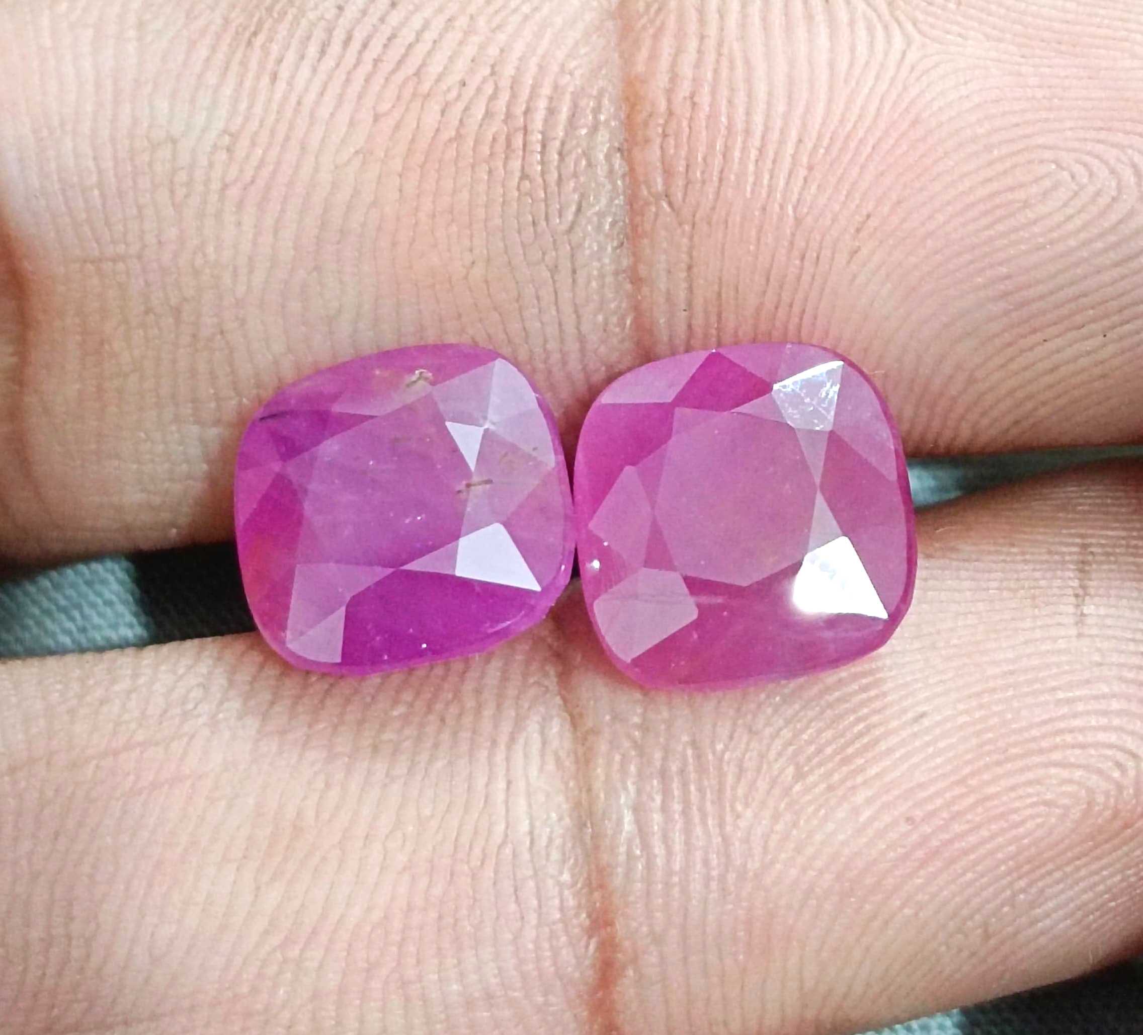 15.02ct Certified matching African ruby pair cushion cut purplish red stones (Copy)