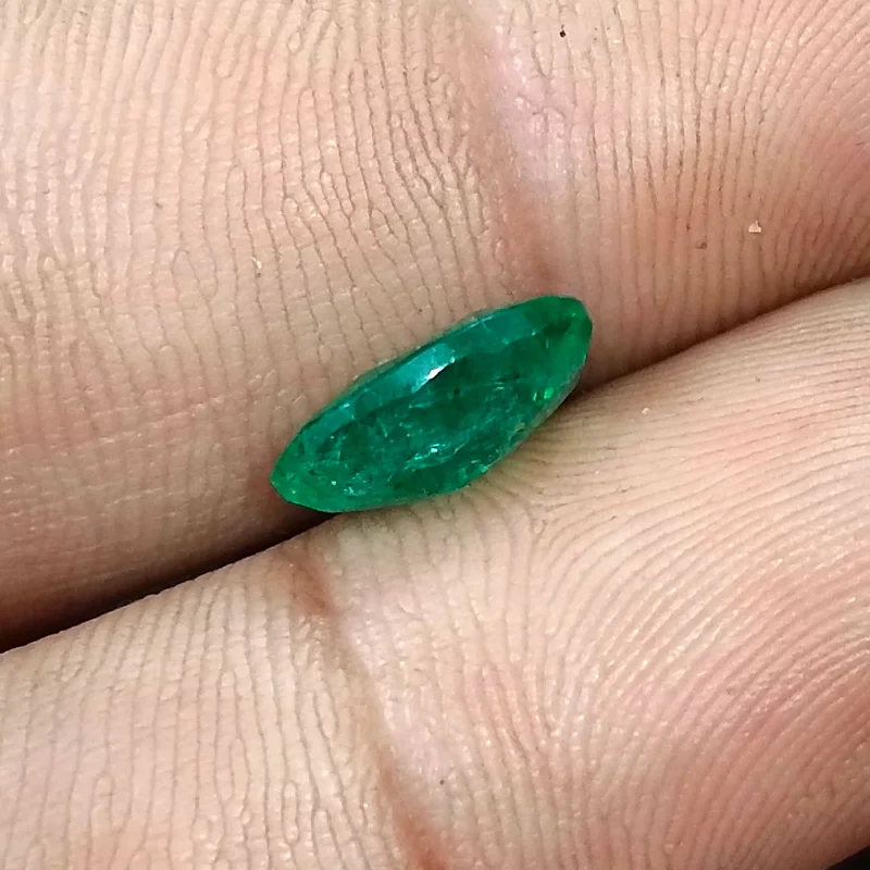 GSI certified 2.40ct oval cut Zambian emerald loose gemstone 