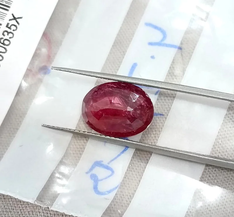 4.79ct Unheated natural ruby wine red SGL certified oval gemstone