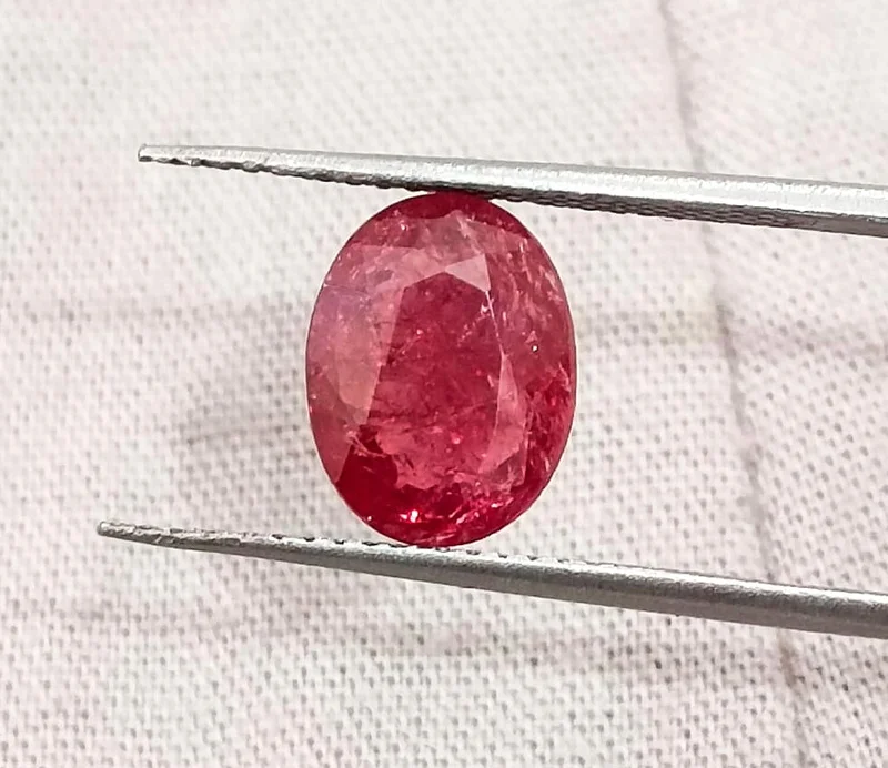 4.79ct Unheated natural ruby wine red SGL certified oval gemstone