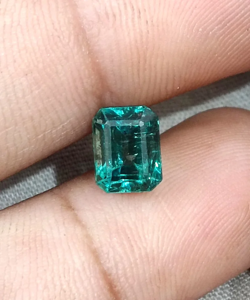 2.31ct Natural emerald no oil medium deep metallic bluish green octagon stone